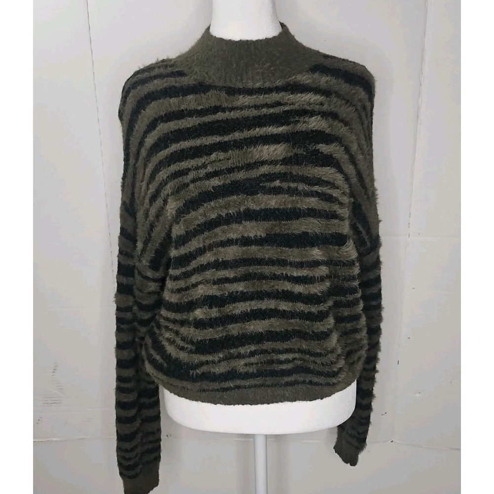 Jessica Simpson Womens Zebra Striped Army Green & Black Sweater Sz Small Cropped
